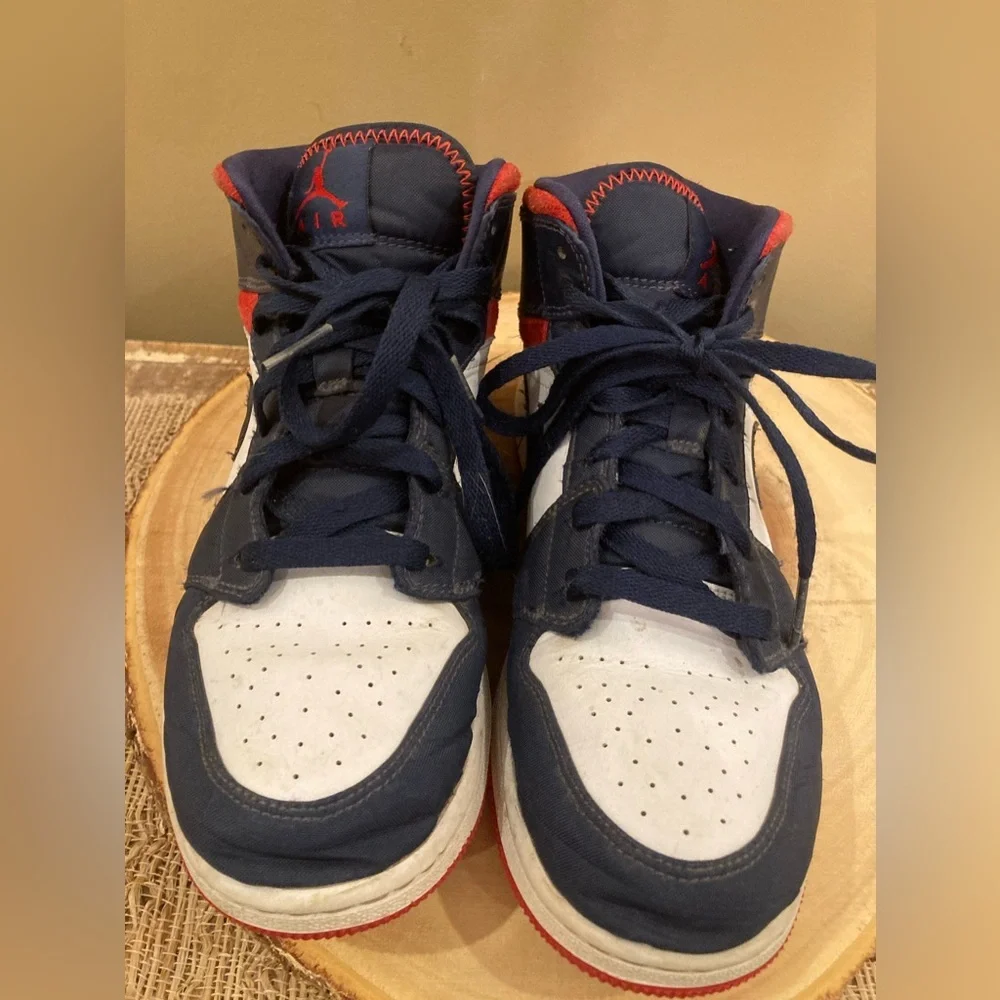 Nike Air Jordan White Navy Blue Red‎ Mid BQ6931-104 Youth 7Y